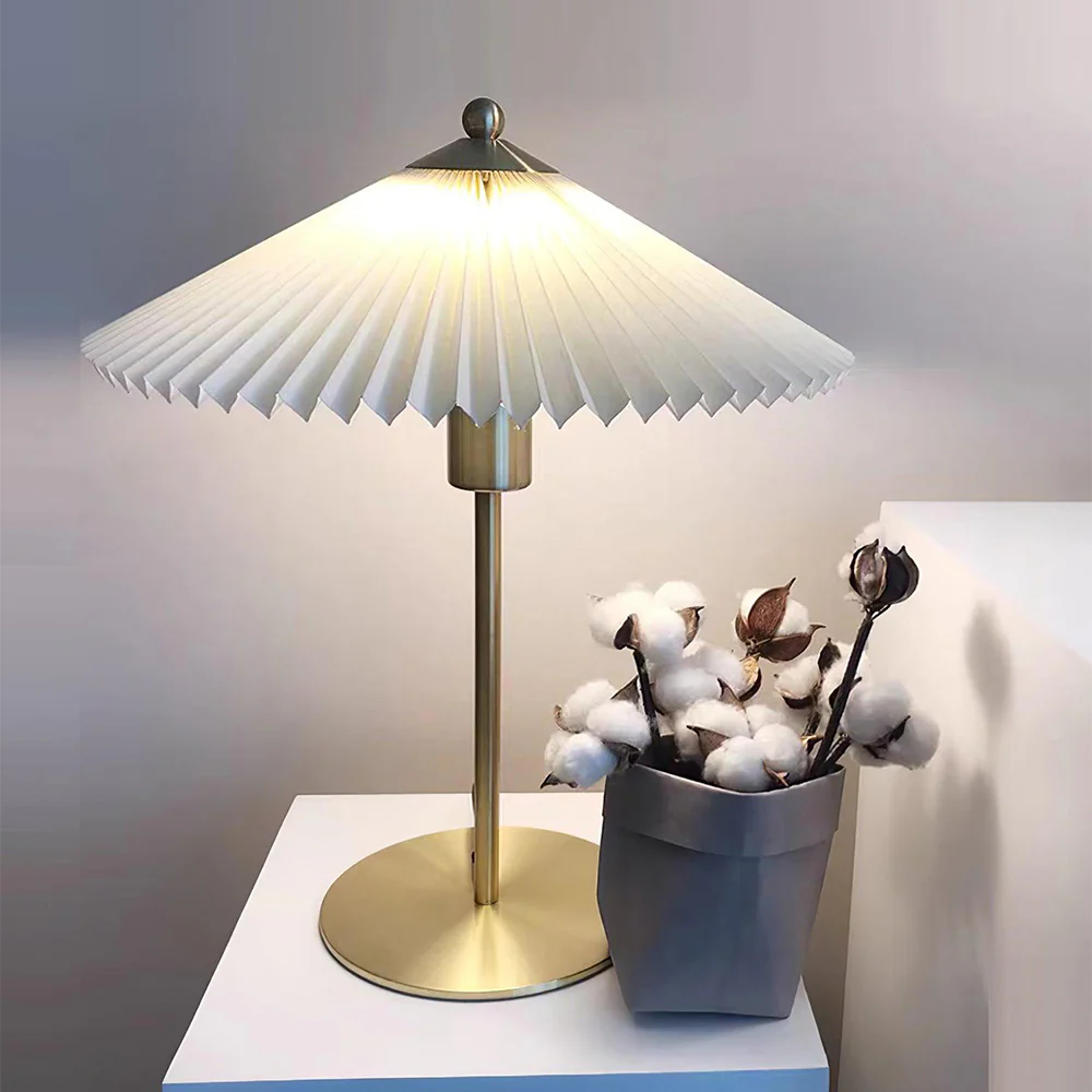 Mid Century Modern Pleated Table Lamp - Image 4