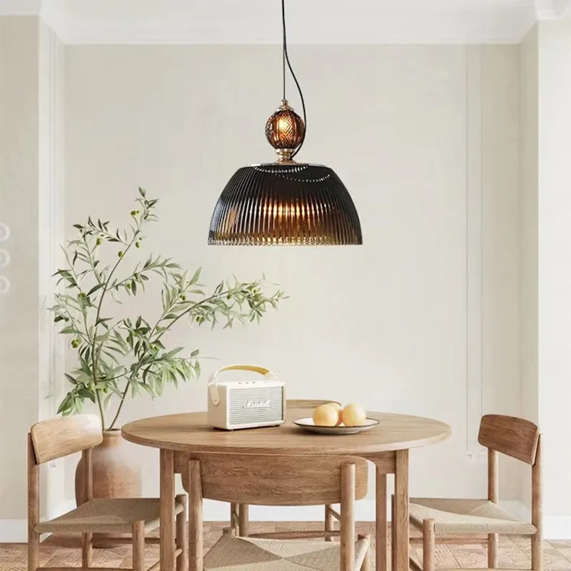 Retro-Inspired Green Glass Pendant Light - Image 3