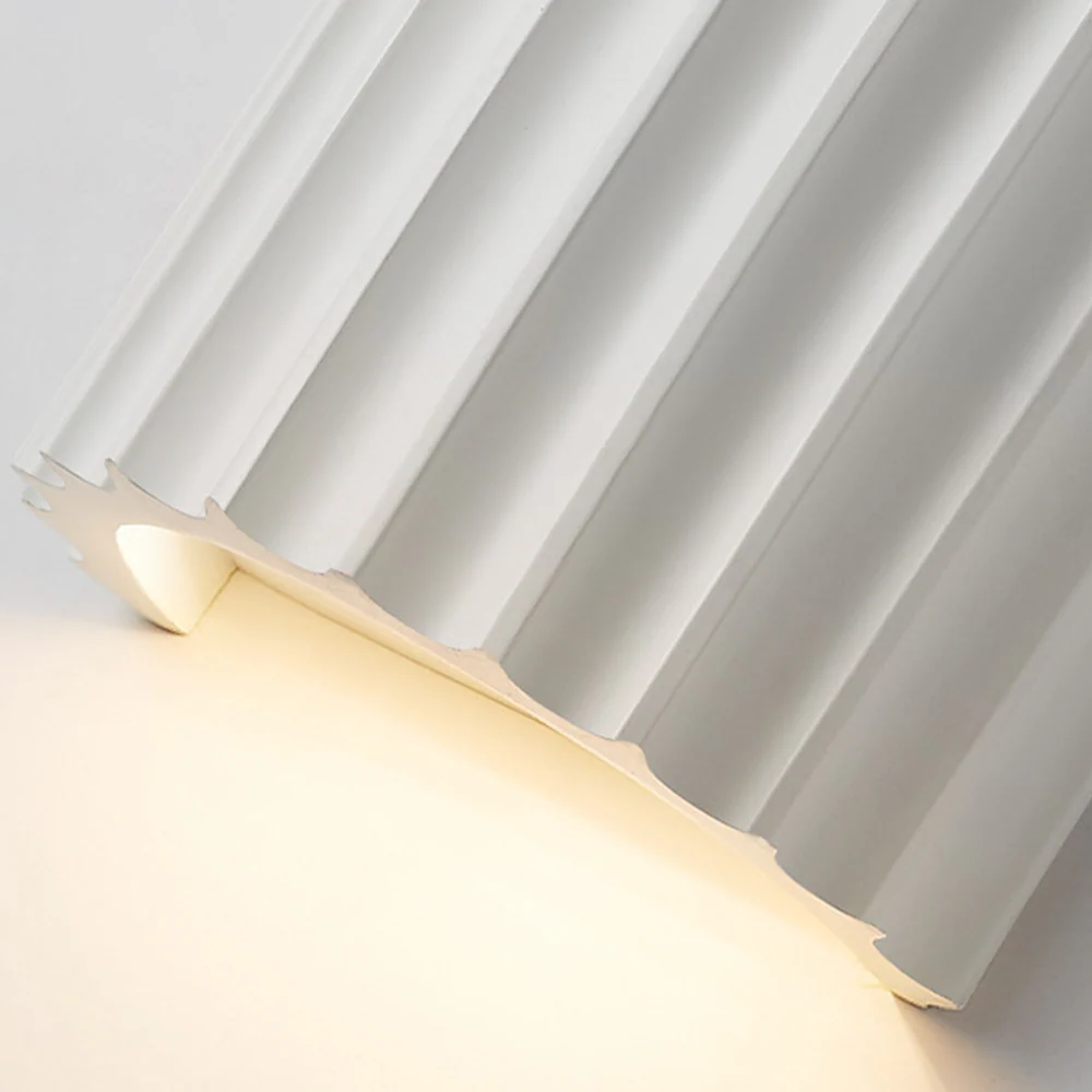 Modern Half-Circle Resin Wall Sconce For Living Room - Image 18