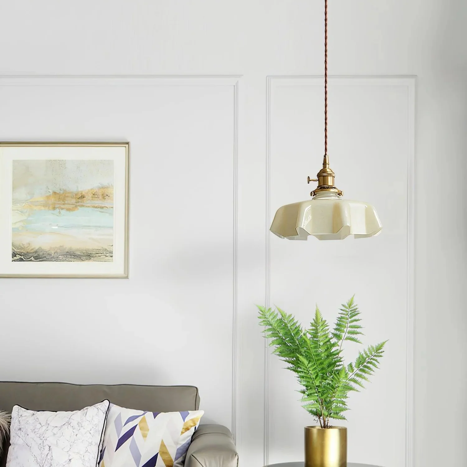 Modern Romantic Small Glass Ribbon Edge Pendant Light For Living Room - Image 5