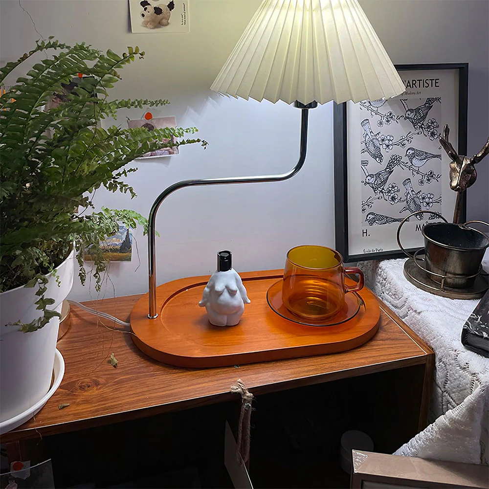 Solid Wood Retro Creative Pleated Table Lamp - Image 4