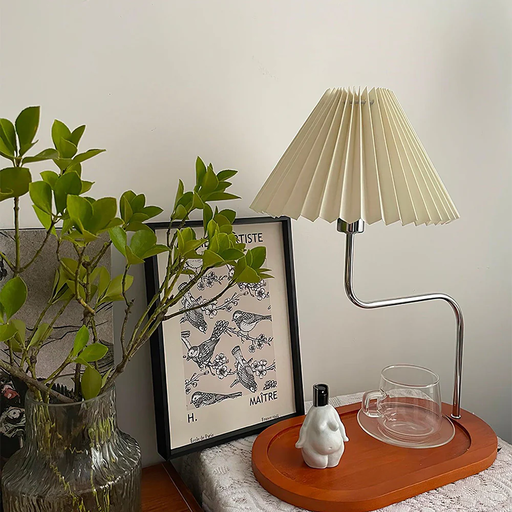 Solid Wood Retro Creative Pleated Table Lamp - Image 6